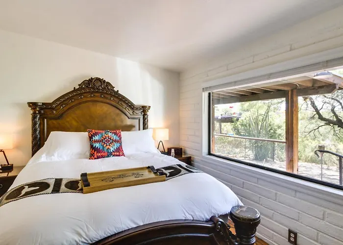 Holiday home Eclectic 2 Mi To Saguaro National Park *
