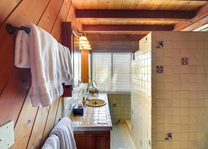 Eclectic 2 Mi To Saguaro National Park Holiday home Tucson