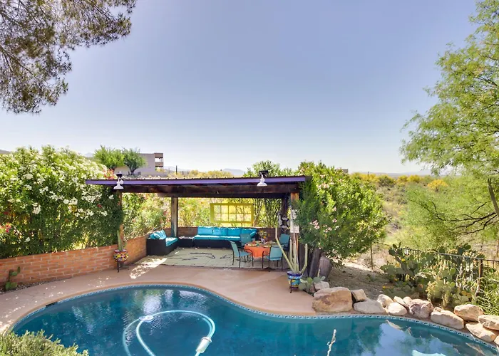 Eclectic 2 Mi To Saguaro National Park Holiday home
